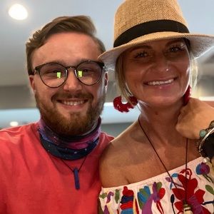 Meet your Posher, Paula